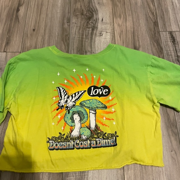 Top - Picture 2 of 2